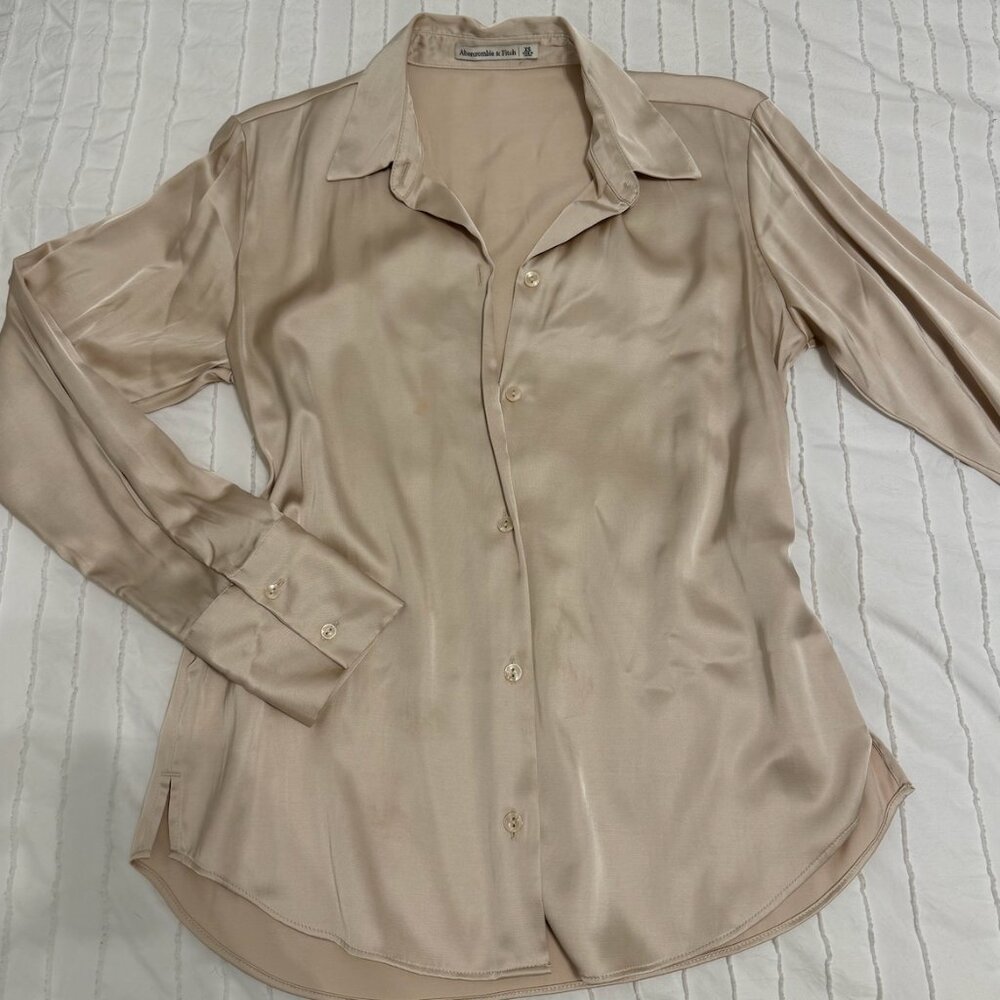 Abercrombie & Fitch Satin Button Down Shirt